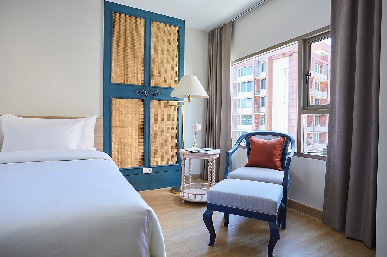 56 Surawong Hotel Bangkok Exterior photo